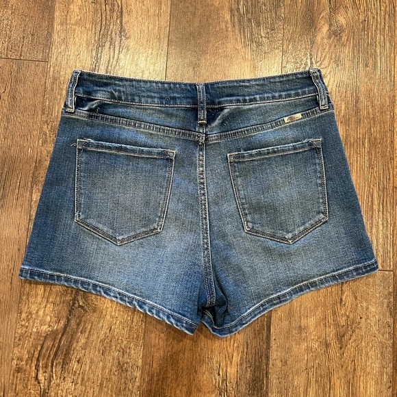 KanCan High Rise Short - Picture 2 of 3